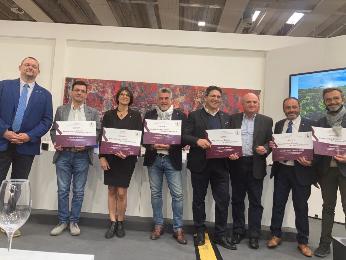 CERVIM – A Vinitaly debuttano gli Ambasciatori della Viticoltura eroica